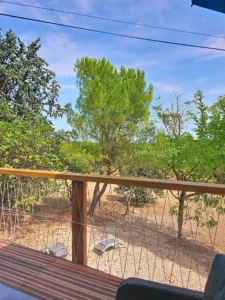Vue nature depuis la terrasse – Villa Nature séjour en Provence